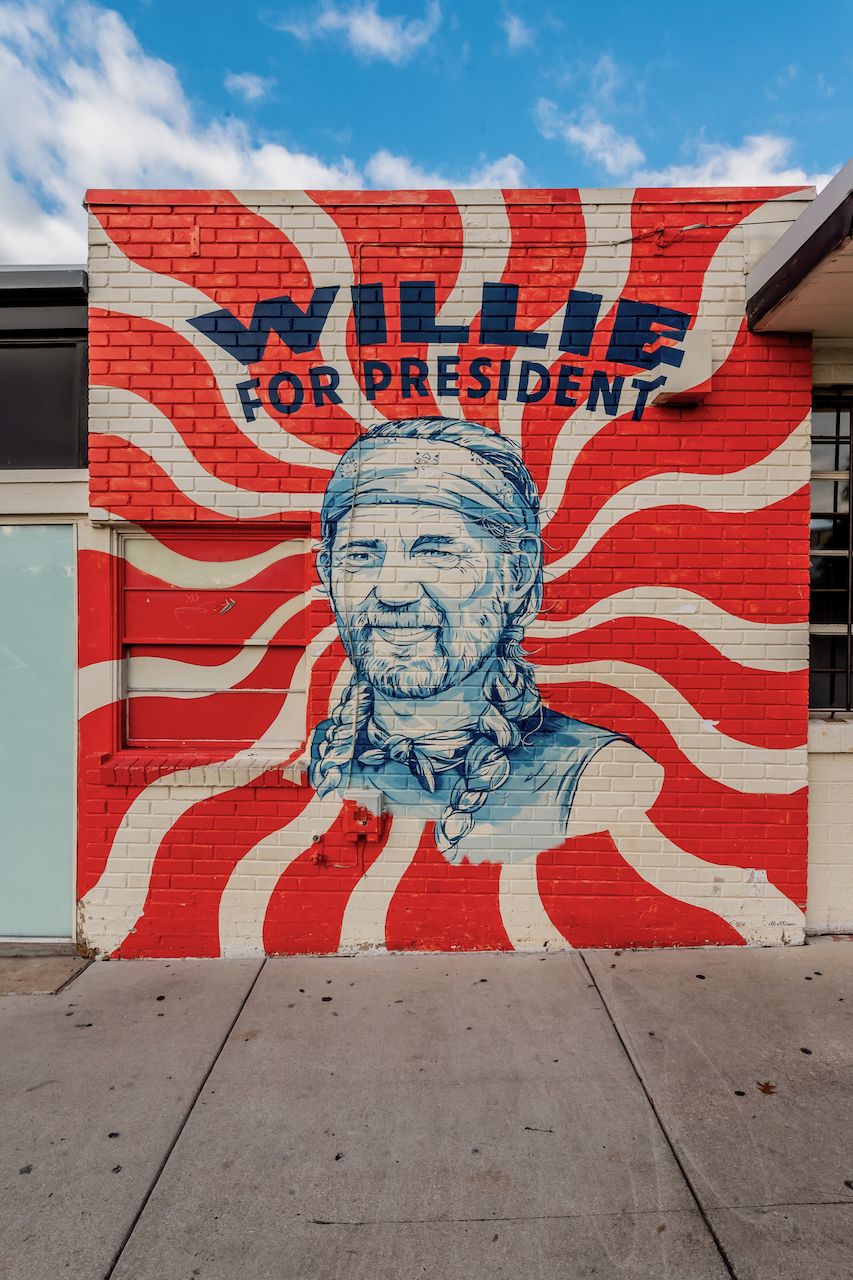 willie for president villas on rio austin mural