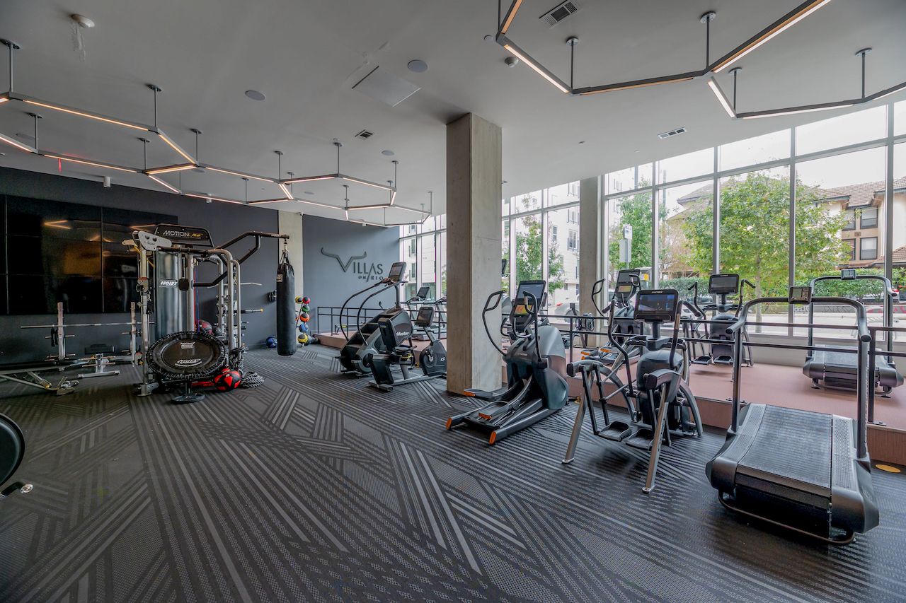 luxury fitness center villas on rio apartment