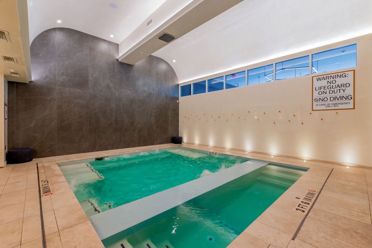 indoor jacuzzi villas on rio apartment