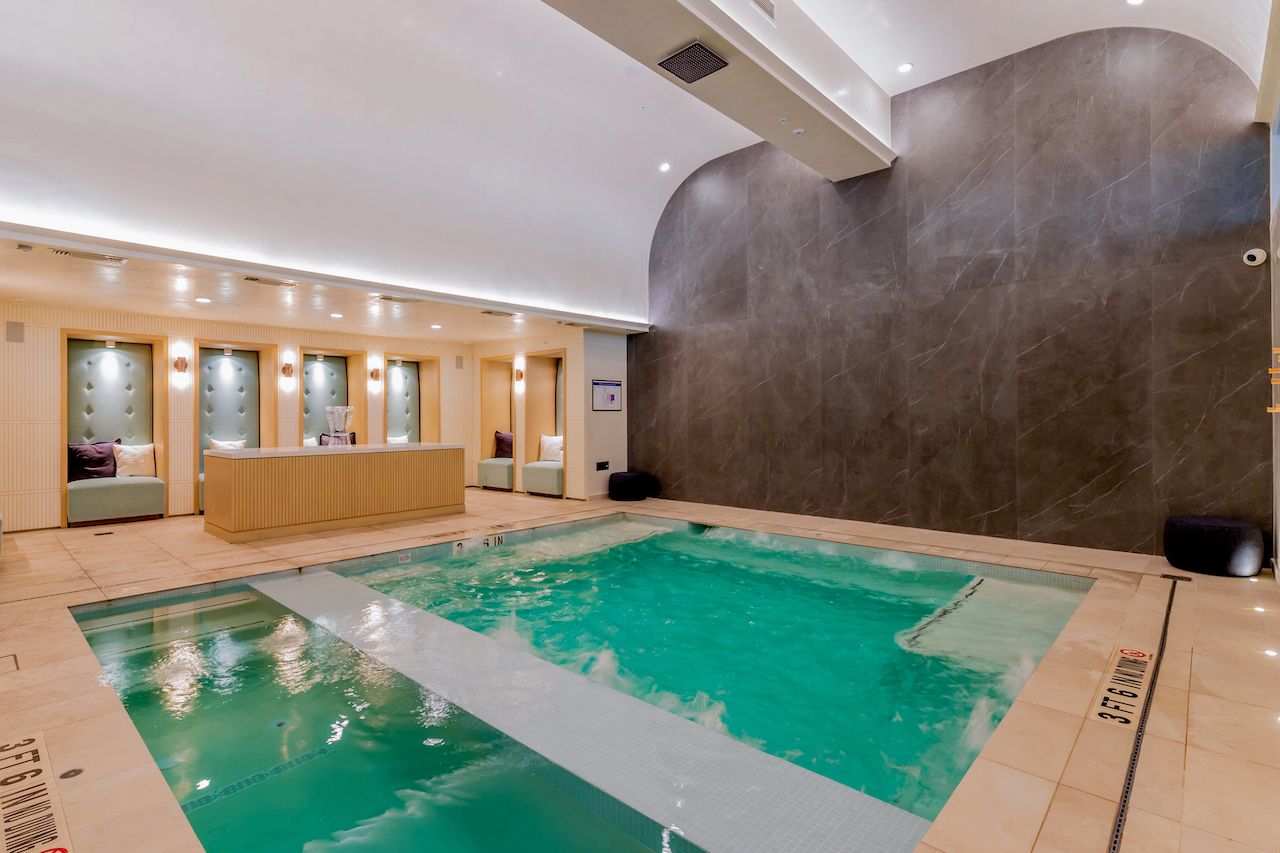 jacuzzi indoor villas on rio apartment