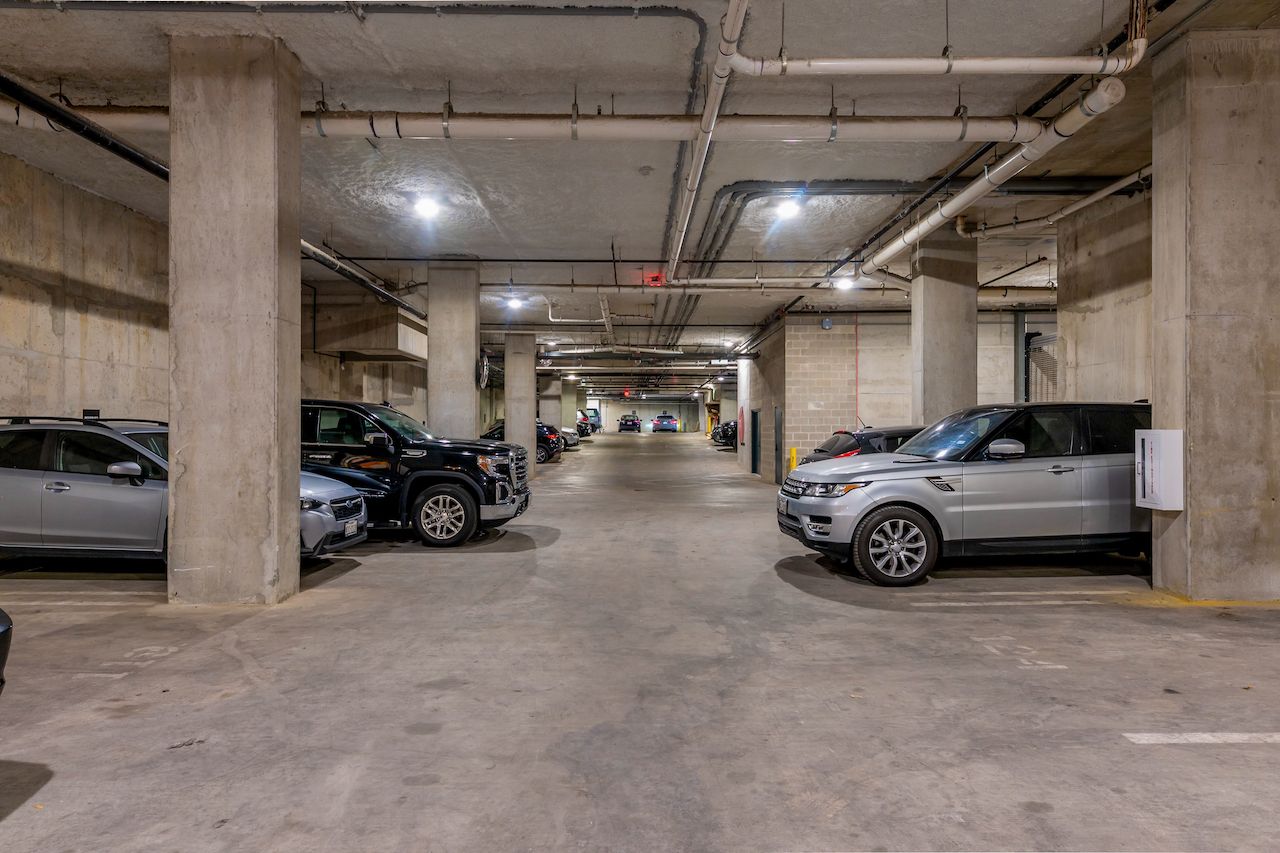 parking garage villas on rio apartment