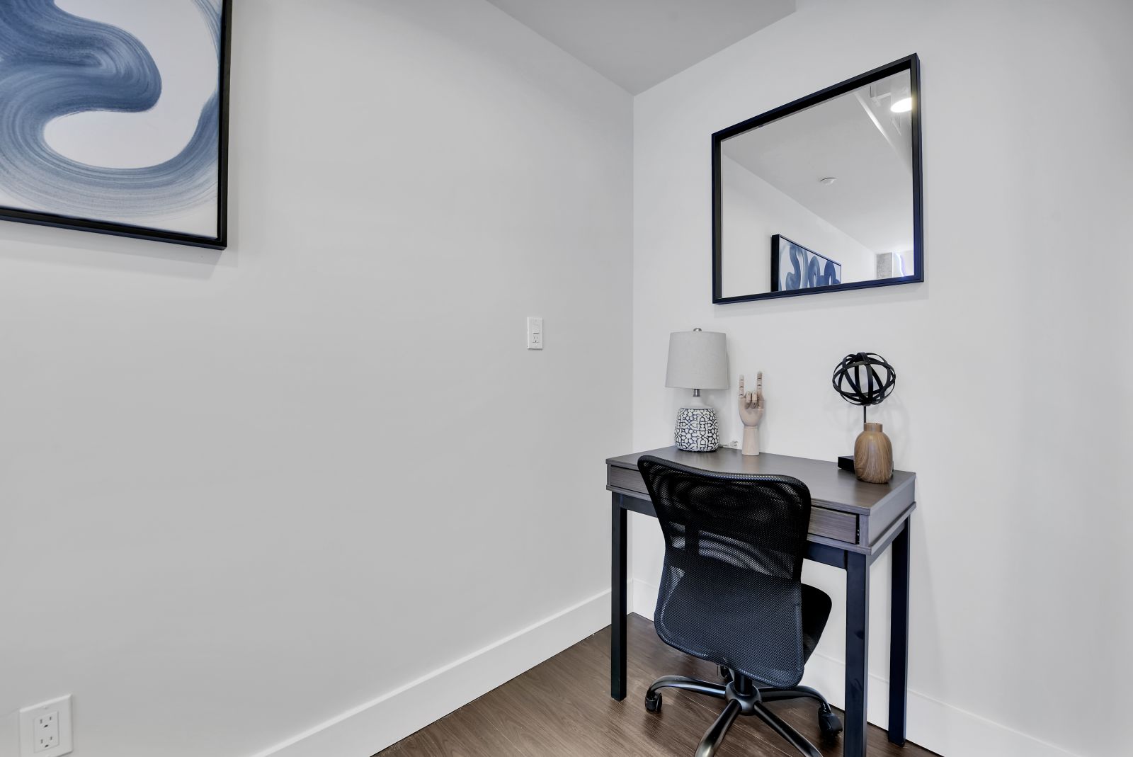 desk in bedroom villas on rio